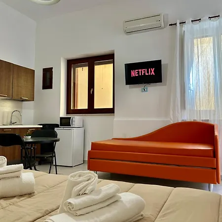 Ca'rarre, Centro Storico Apartment *